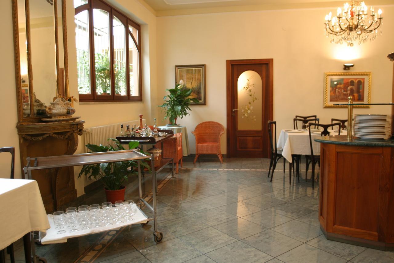Hotel Pescetto 阿尔本加 外观 照片
