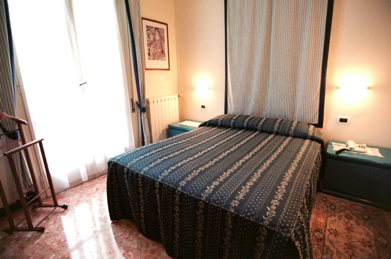 Hotel Pescetto 阿尔本加 外观 照片