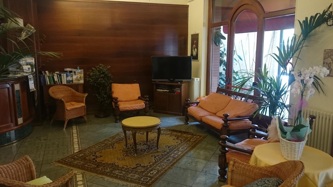 Hotel Pescetto 阿尔本加 外观 照片