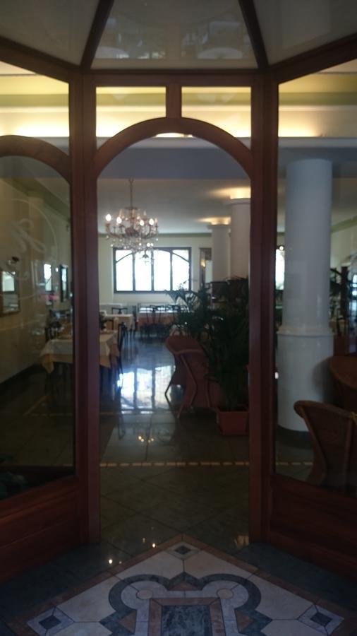 Hotel Pescetto 阿尔本加 外观 照片