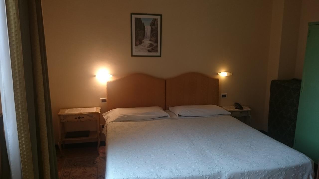 Hotel Pescetto 阿尔本加 外观 照片