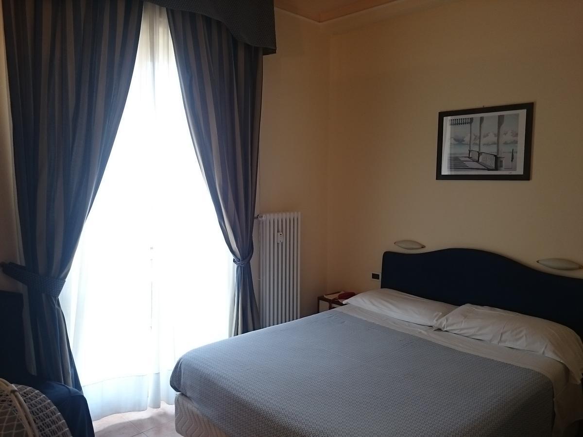 Hotel Pescetto 阿尔本加 外观 照片