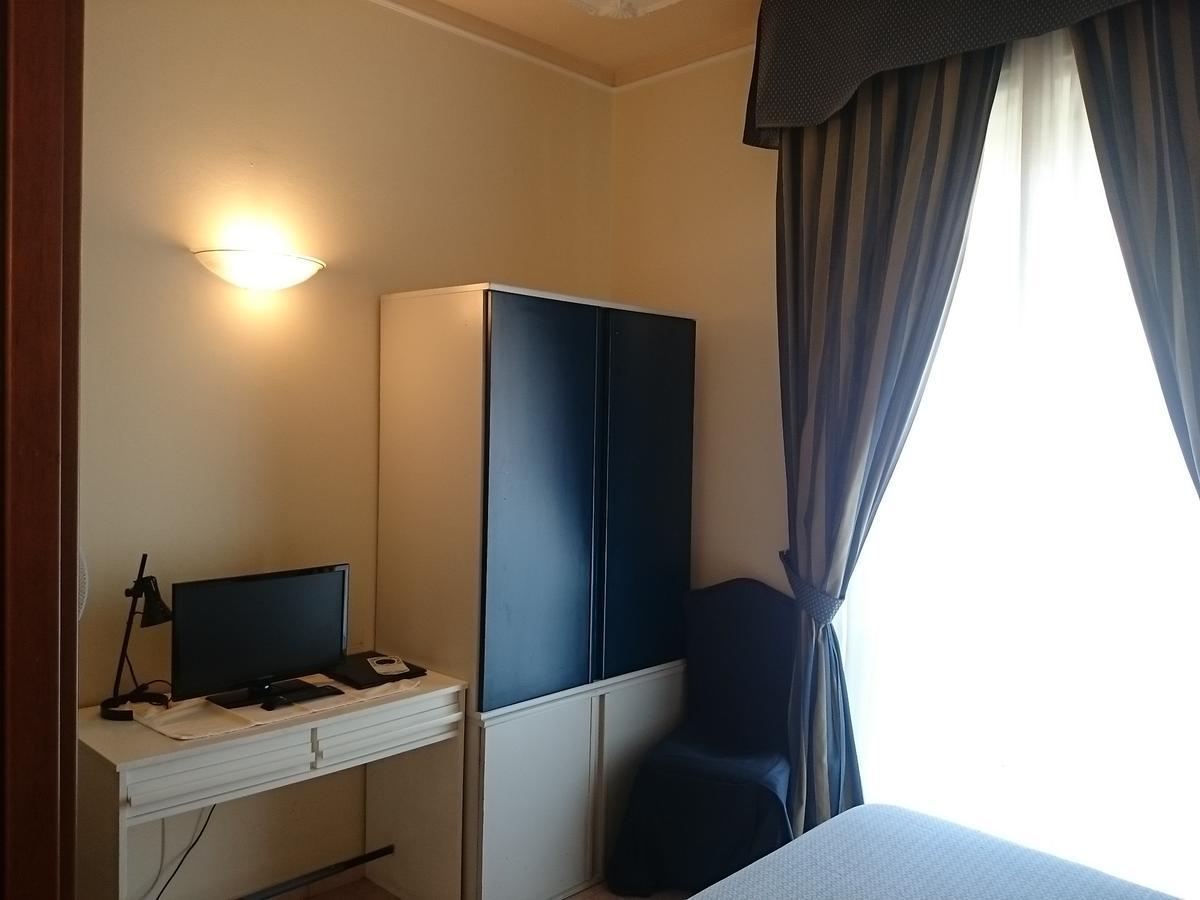 Hotel Pescetto 阿尔本加 外观 照片